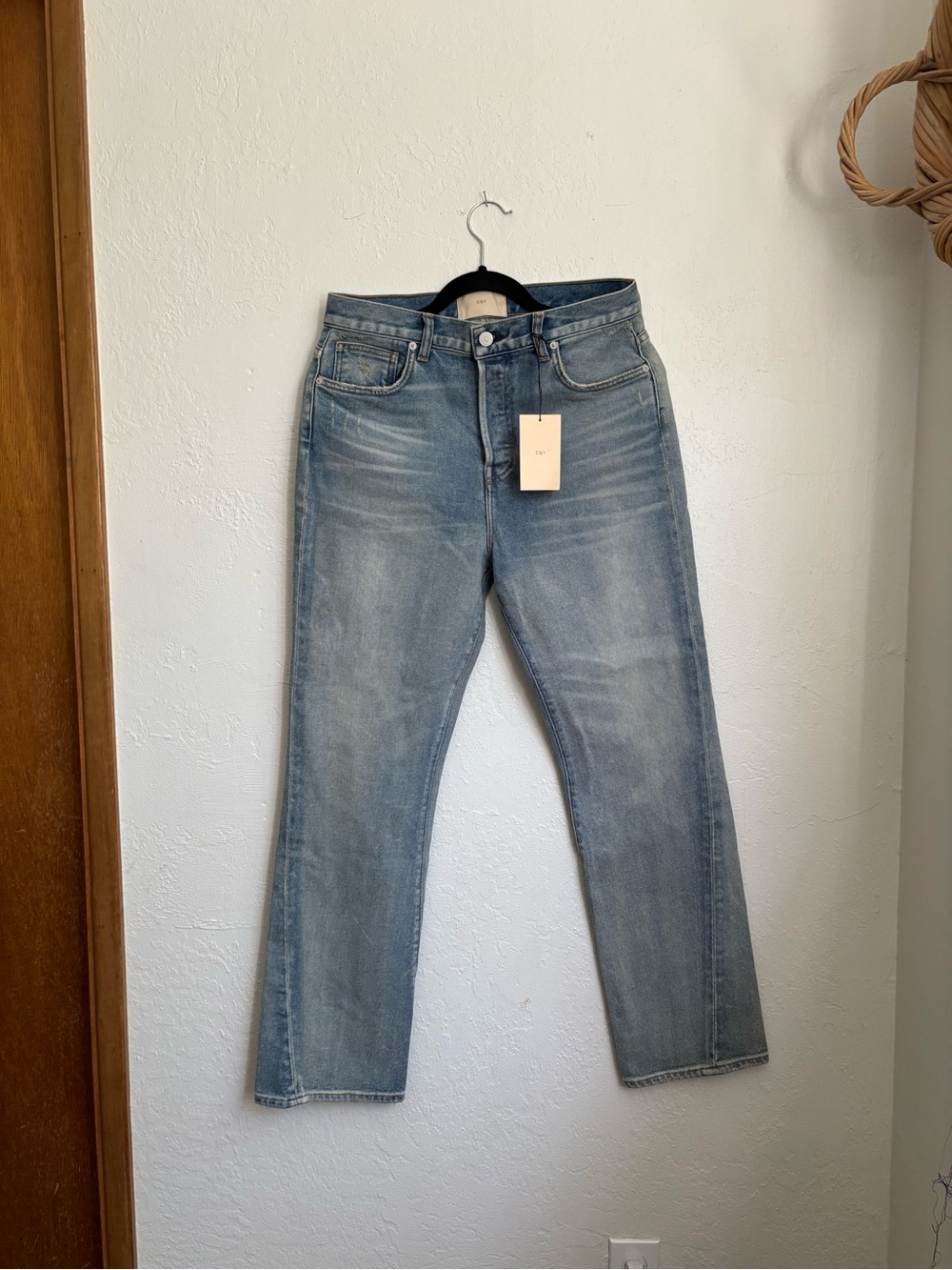 Women’s Straight Leg Jeans — CQY new Light Blue Washed